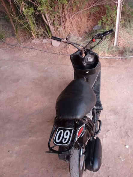 سلام عليكم دراجه للبيع مكفوله من كلشي سلف هندر شلعه تخبل مكينه ناعمه مابيه صوت اكسل السعر  230 وبيه مجال مكانه القرنه الثغر الاتصال على الرقم***********
