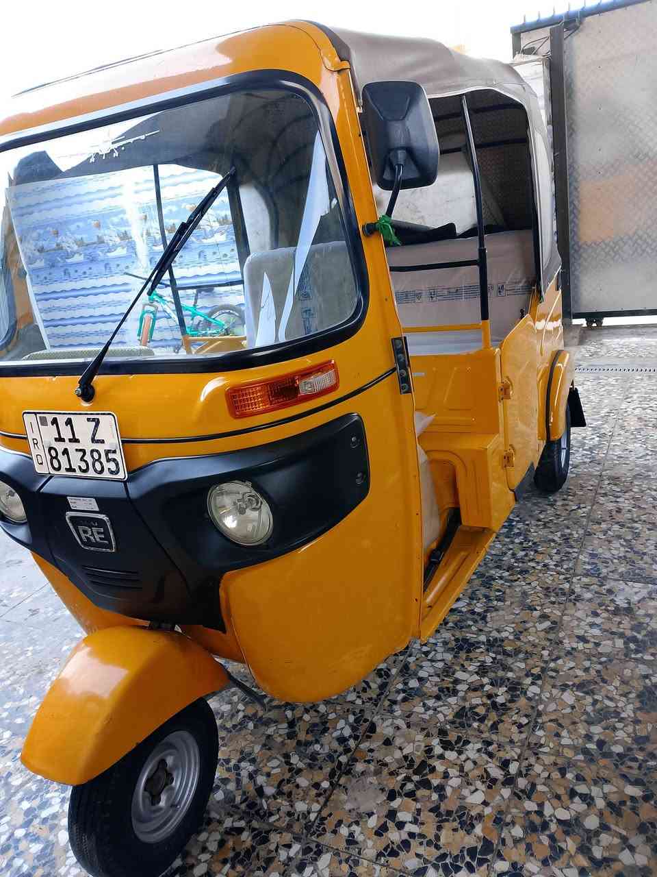 سلام عليكم تكتك للبيع 22 رقم وسنويه بغداد العبيدي سعره 8 300.  ***********
