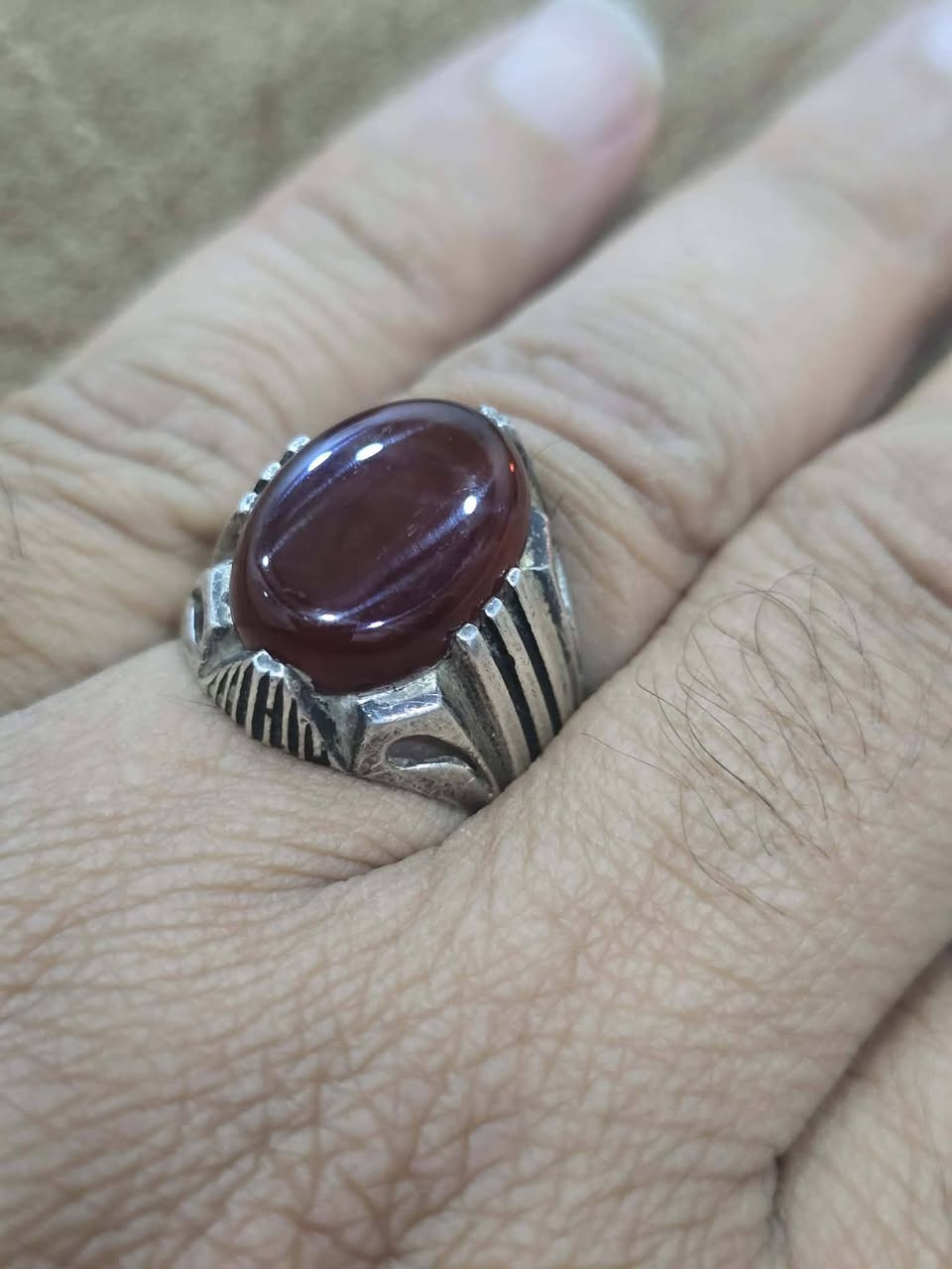 ياالله السلام عليكم متاح خاتم عقيق يماني وين عشاق اليماني الكرزي مكاني السماوه ***********
