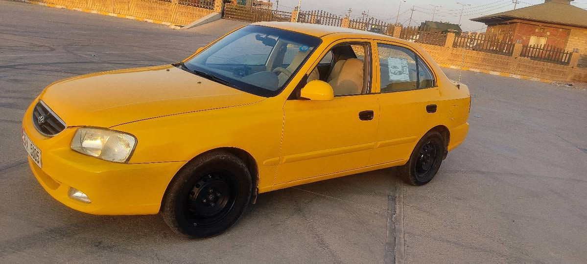 فيرنا  2009  سياره  اباسمي 
سياره نضيفه مابيها نقص
اربع تايرات جديده
  بدون ضرر 
سنويه 2027
 بيها داشكام  كاميره تصوير 
شاشه ايباد كرير اوتو 
كير او محرك شرط نضيف 
*********** 
سعر 78
