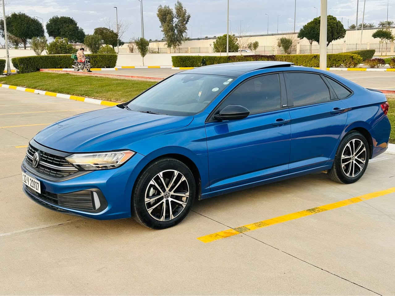 جيتا SE پلس Sport موديل 2023 بدون صبغ
حجم المحرك 1500 توربو
فوول مواصفات 
پانوراما - شاشات دجيتل - اضاءة داخلية 40 لون
تدفئة كشنات + ستيرن
رادار امامي 
ومواصفات اخرى كثيرة 
السيارة معروفة و عالمية 
وارد  كندي بدون صبغ  
مكان السيارة اربيل
*********** (whatsApp) أربيل, العراق
