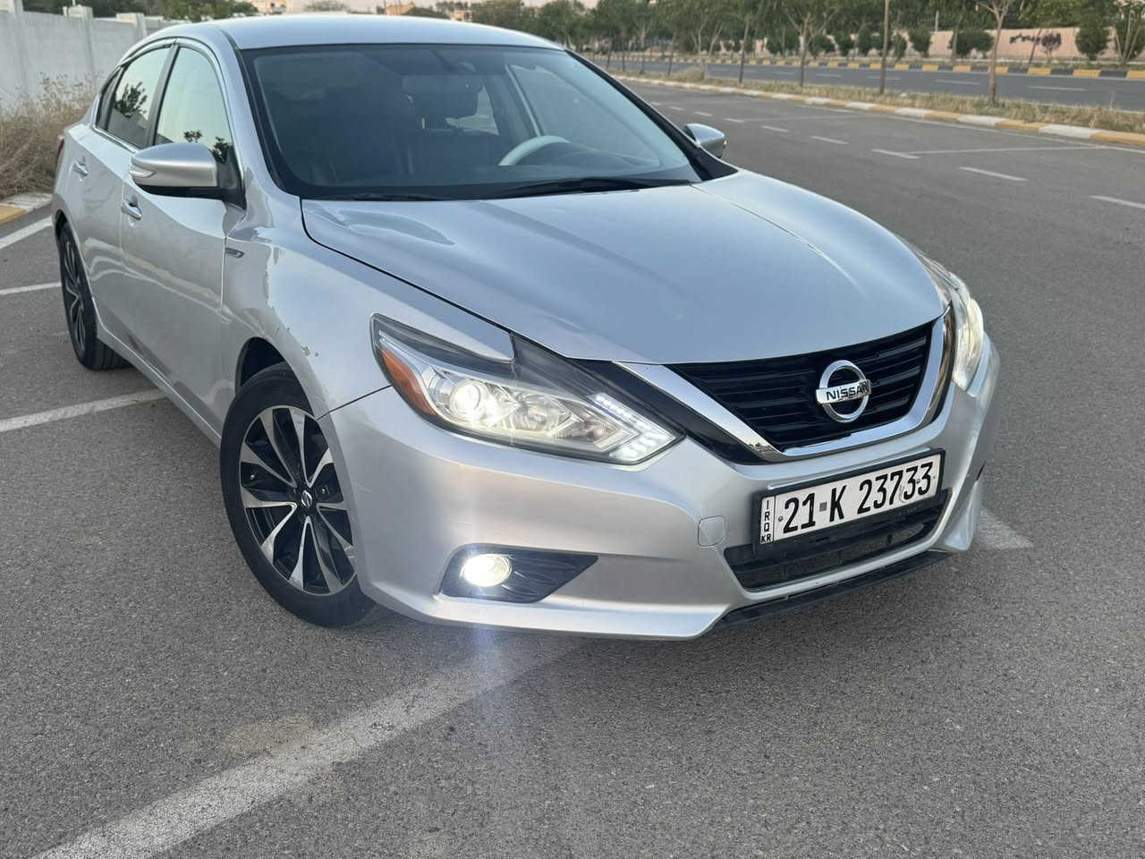 نيسان التيما موديل ٢٠١٨SLفول فول مواصفات بدول فتحه  كير محرك جديد سنوي جديد بي اربع قطع صبغ بدون دواخل من امام و خلف كبس كير و محرك كاربيات كولة بشرط مابي اي نقص  سعر ١٠٩ومجال ***********
