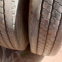 11تاير 1200/24مع الچوب والسفيفه ترنكل 22قاط كوري بدون ويل للبيع 078035...