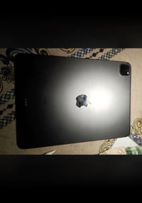 ايباد برو M1 • بطارية ٨٥ • قلم ابل