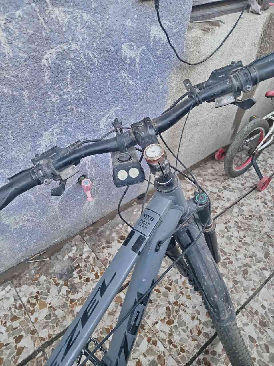 السلام عليكم للبيع سعر 100,000 قفل


**إذا كنت صاحب هذا الإعلان وتريد حذفه لأي سبب، رجاءا أرسل رسالة إلى الدعم الفني**