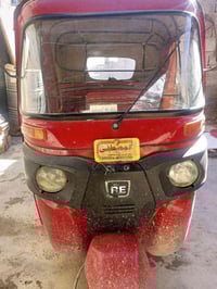 تكتك للبيع موديل 2018 رقم سنويه جاهزه للتواصل 07700273188 او خاص