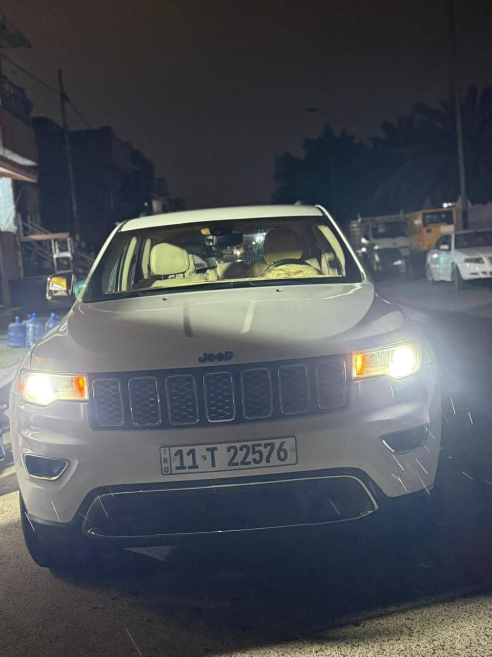 السلام عليكم جيب لمتد ٢٠١٧ ماشيه ٢٨ فول عدا الفتحه حادثه جاملغ بنيد مصلحات السعر ١٩٠ بيها مجال ***********
