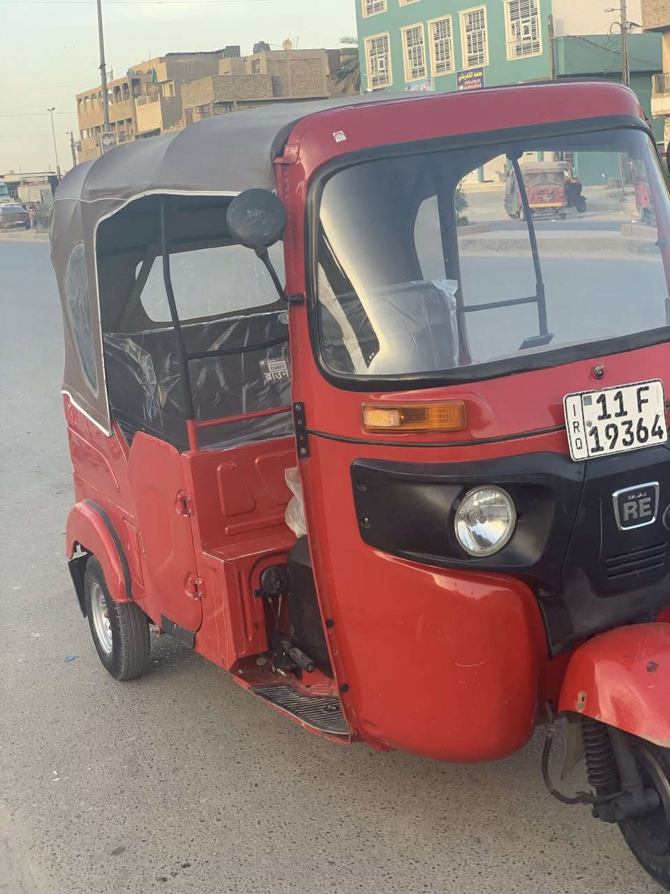 شباب تكتك مديل 22رقم وسنويه مكينه مفتوح بس تجفيت شغل نضيف لغد بي نص صبغ تكتك خير من الله نضافه 
لستفار *********** مكان بلديات
