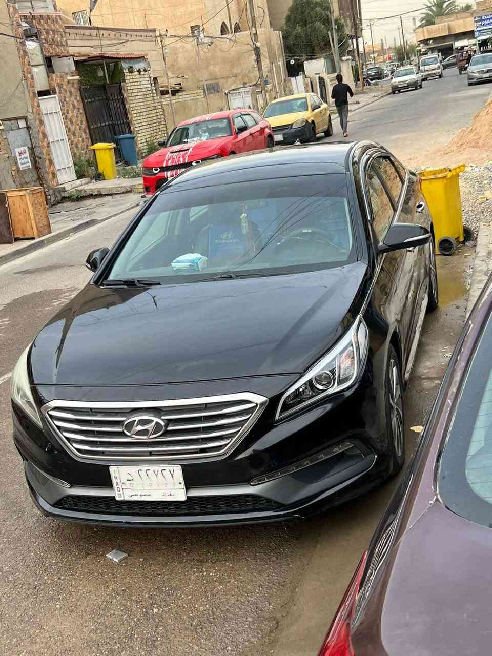 سوناتا امريكي ٢٠١٥ فول ماعدة فتحة. حادثها باب   وبنيد مصبوغ.
  كاملة سيارة. عنوان بغداد سعر 105
***********
