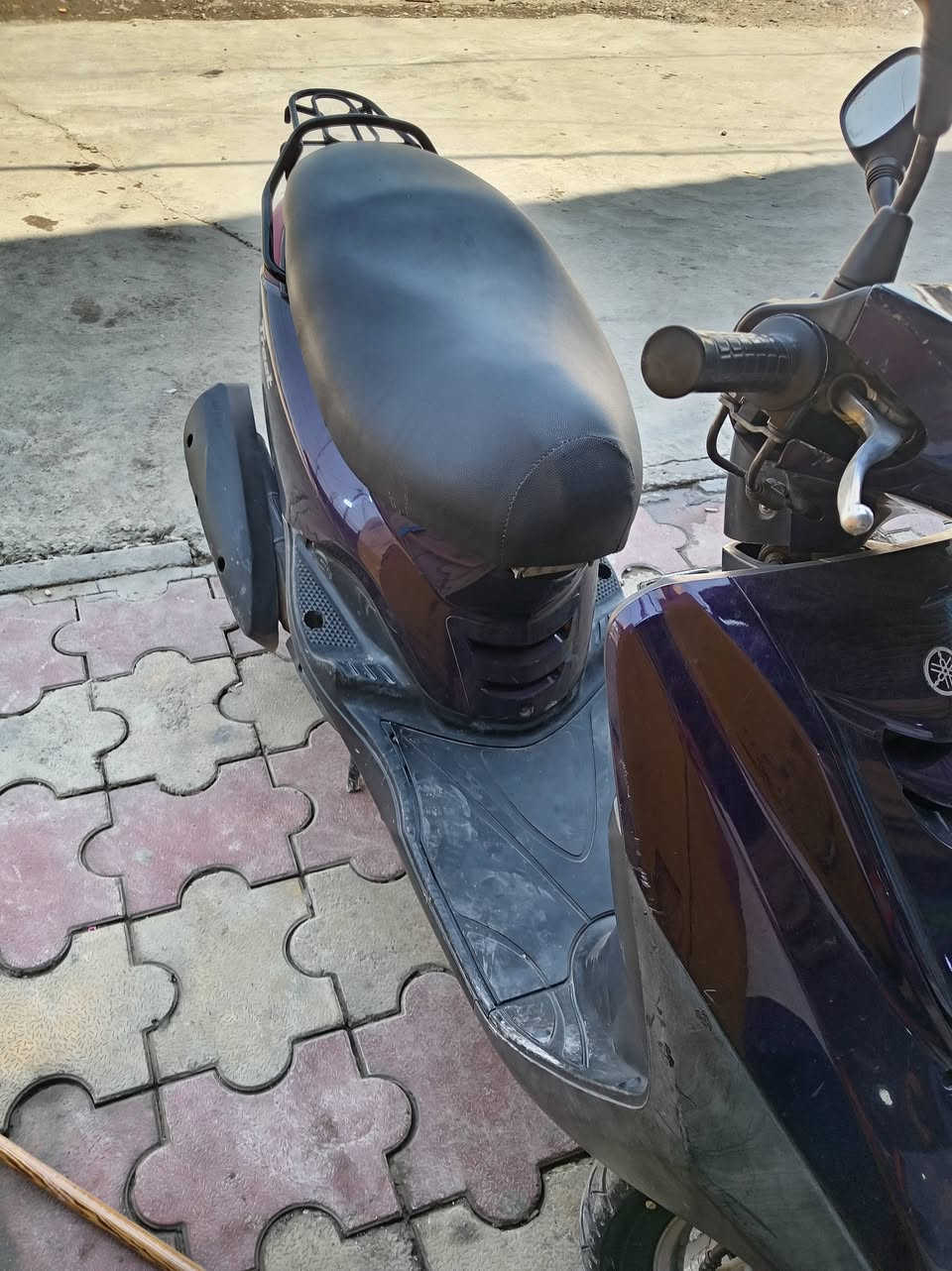 سلام عليكم شباب دراجه لكزز للبيع  مكفوله كفاله عامه كشر ومحرك السعر 1وربع وبيه مجال بسيط الرقم ***********
