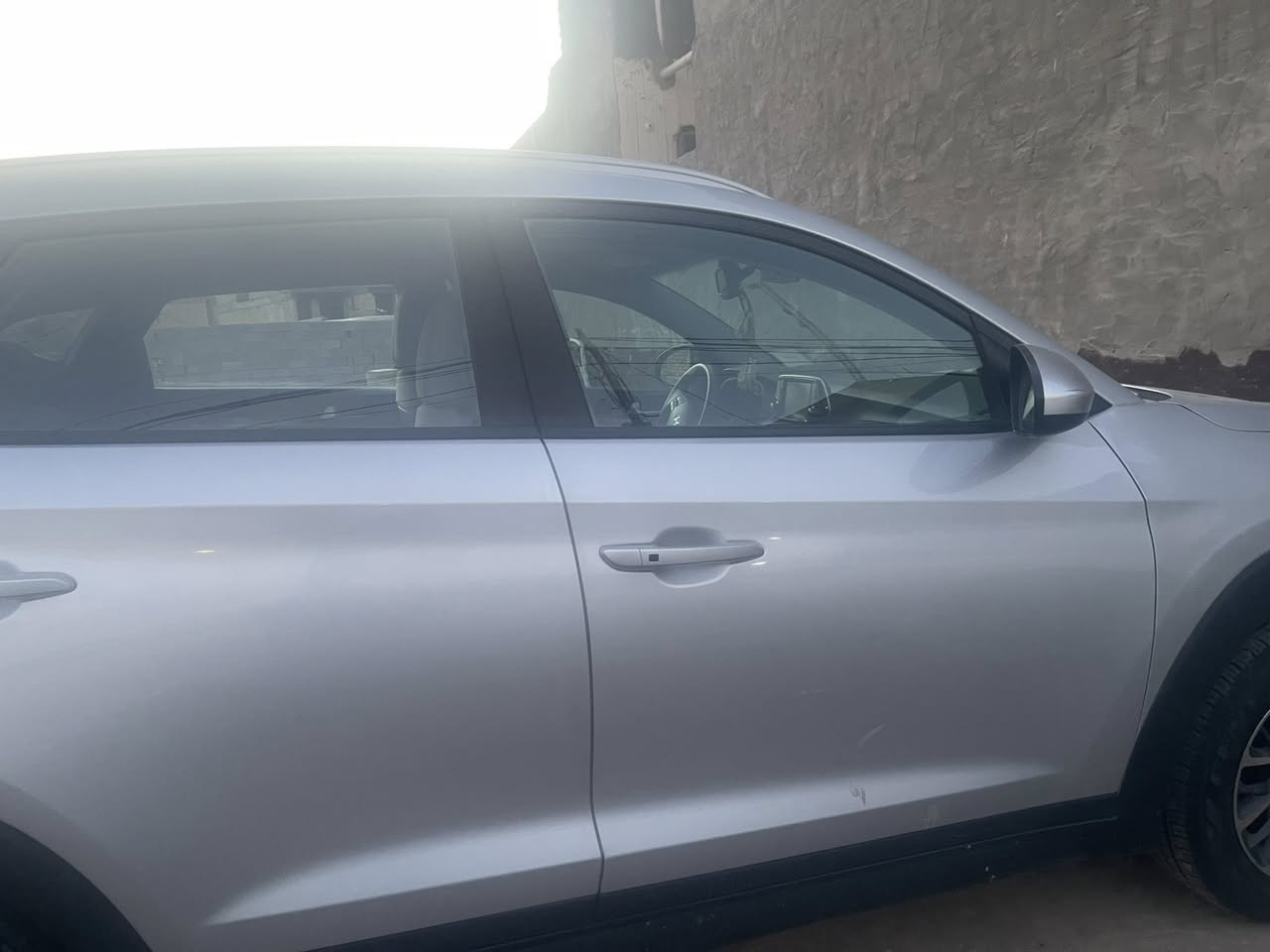 توكسان 19 وارد امريكي 
للبيع 165 وبيه مجال حك الجيه 
***********
