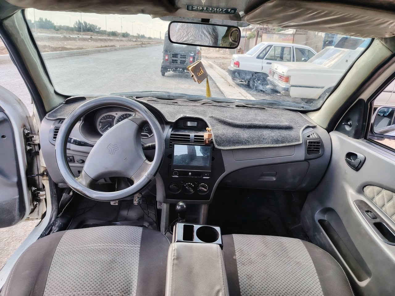 السلام عليكم تايبا ١٣ بيهة بس باب السايق مصبوغ فقط مكينة كير صدر تخم تاير جديد تبريد شغال  سنوية لغاية ٣١ بسمي   السعر ٤٣ مكاني بغداد الشعلة   ***********
