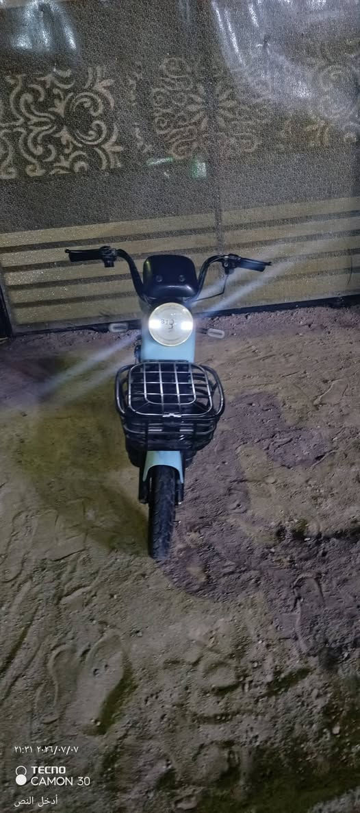 🚴三 دراجه حجم 14 للبيع الاتصال على هذا ***********
