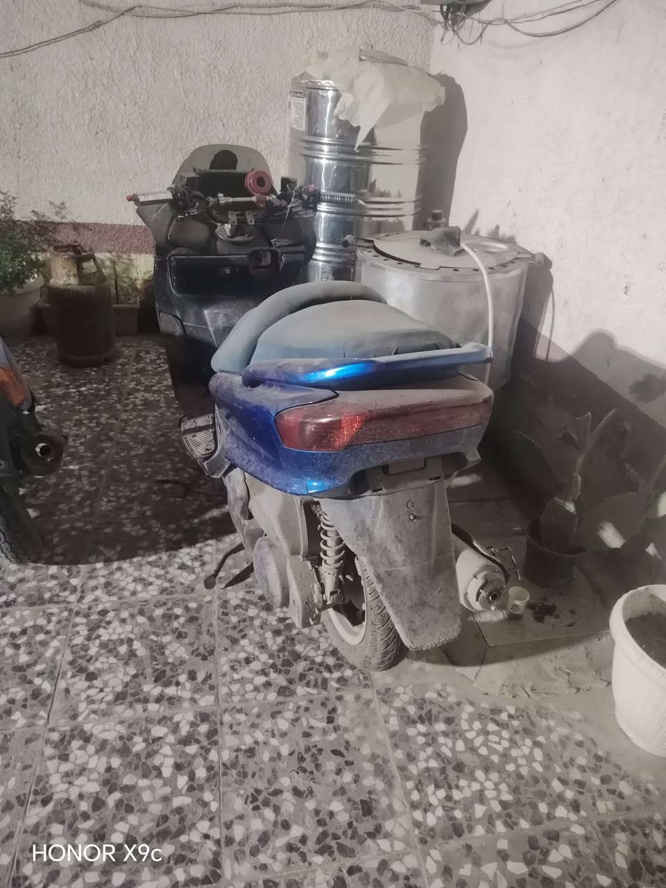 سلام عليكم ماجسته دبل رون كله شغاله بيه بس عوزه ولفات ضعاف ابيع طافي وهل موجود ٣٠٠ الف وبيه مجال مكاني كربلاء طوريج
رقمي ***********
