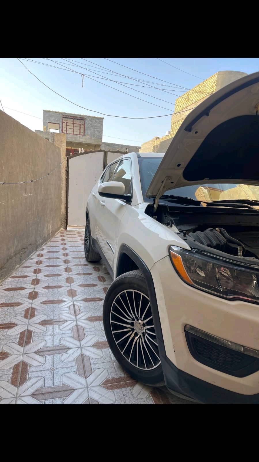 يالله جيب كمبارس 2021 بلاش ماكو هيج سعر
مكينه 2400 المرغوب بدون تيربو 
لايت زنون 
كشافات 
داخل  اسود وجداً جديد الداخل 
سايد بريك دكمه + اوتو ويا الاحزام 
شاشه كبيره 
كامره دواره 
منافذ يوس بي 
لد داخلي متعدد الاوان 
فول تحكم استرين 
تخم تاير جديد 
منظومه احتراق كلشي بيها جديد 
حادث السياره رصه خفيفه في الجنطه 
السعر ١٢٥وماكو هيج سعر بهيج نظافه 
مكاني بابل الحله 
لون  ابيض بلادي 
مواصفات 
بصمه تشغيل 
بصمه تشغيل عن بعد  
تحكم ستيرن 
حساسات خلفيه 
سستم مضخم امريكي بلادي 
تخم تاير جديد هستوني مبدله 
وبعد بيه هواي مواصفات 
رقمه اربيل بسمي تريد وكاله تريد مداور موجود 
السعر 125وبلعافيه عل ياخذه سياره شعرايه ماعايزه
 ***********