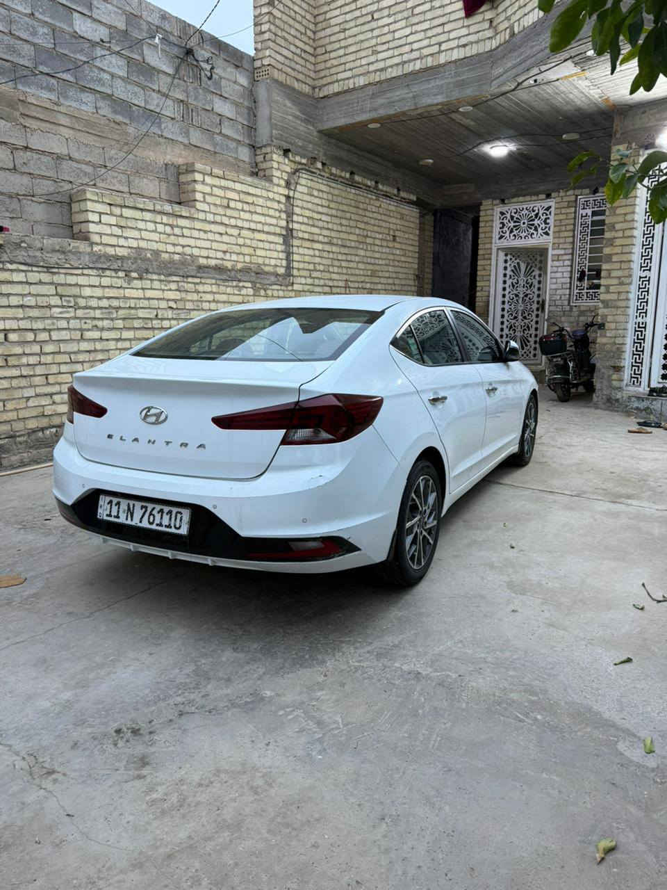 سلام عليكم من رخصت ادمن انتره خليجي فول مواصفات حساسات خلفي حساس امامي مري شفط بصمه فول فول موديل 2020بسمي سنويه عزه جديده ماشيه 92نال جناي كفاله من حادث بيهه شويه صبغ اثرشخط سونارمرفق معه منشور محرك 2000تخم تاير شرط گيرمحرك ما مفتوح وضع شركه سعر157مجال حك جيه بل خيرها ياخذها عنوان فلوجه ***********اث***********
