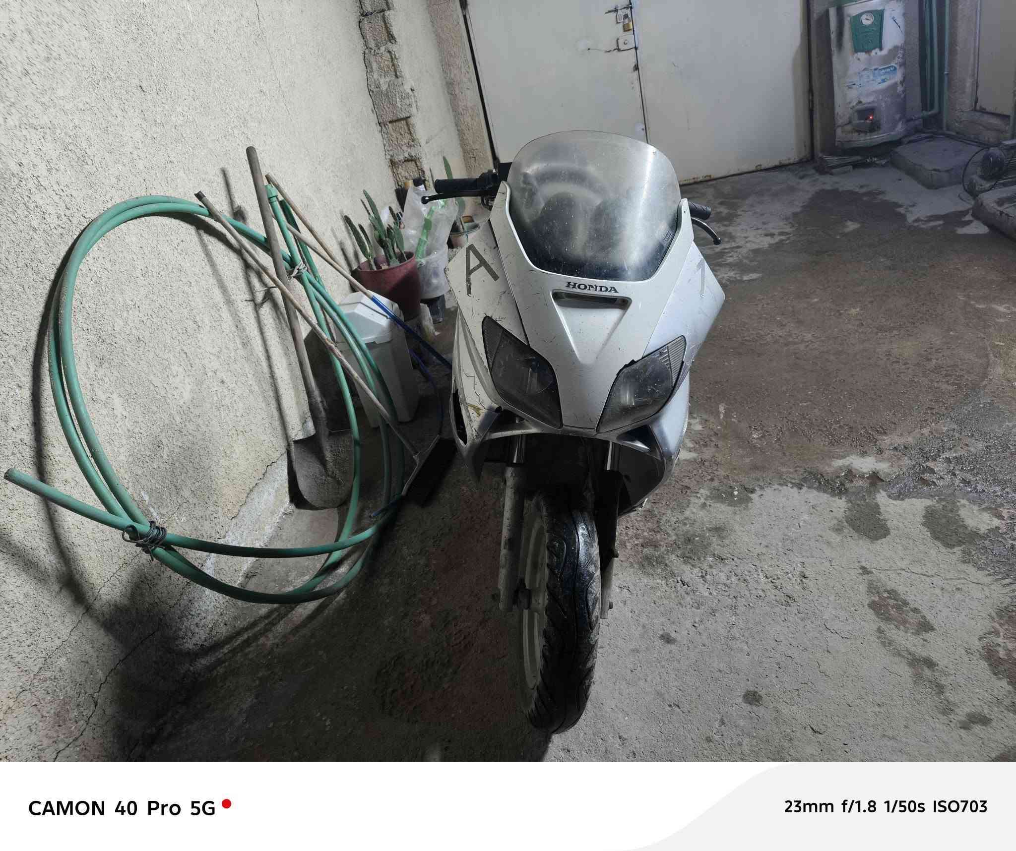 السلام عليكم  فورسه 06 السعر 250 دراجه نكره سلف بكل وقت حماوه ربع مكينته حلوه وترايها حلو عنوان بغداد مدينه الصدر خاص ما اجاوب اتصل ودلل *********** ترايك للبصره
