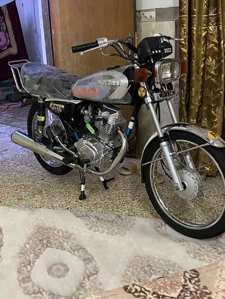 سلام عليكم دراجه ٢٣ شهر١١ شلامجه كفاله عامه وبلاديه طالعه بل٢٥ ما بيها نقص برغي سعرها ١٢٥٠وبيها مجال لشراي مكاني قضاء الحي ماتعرف بسعارهن لاتعلق ***********🤍👍
