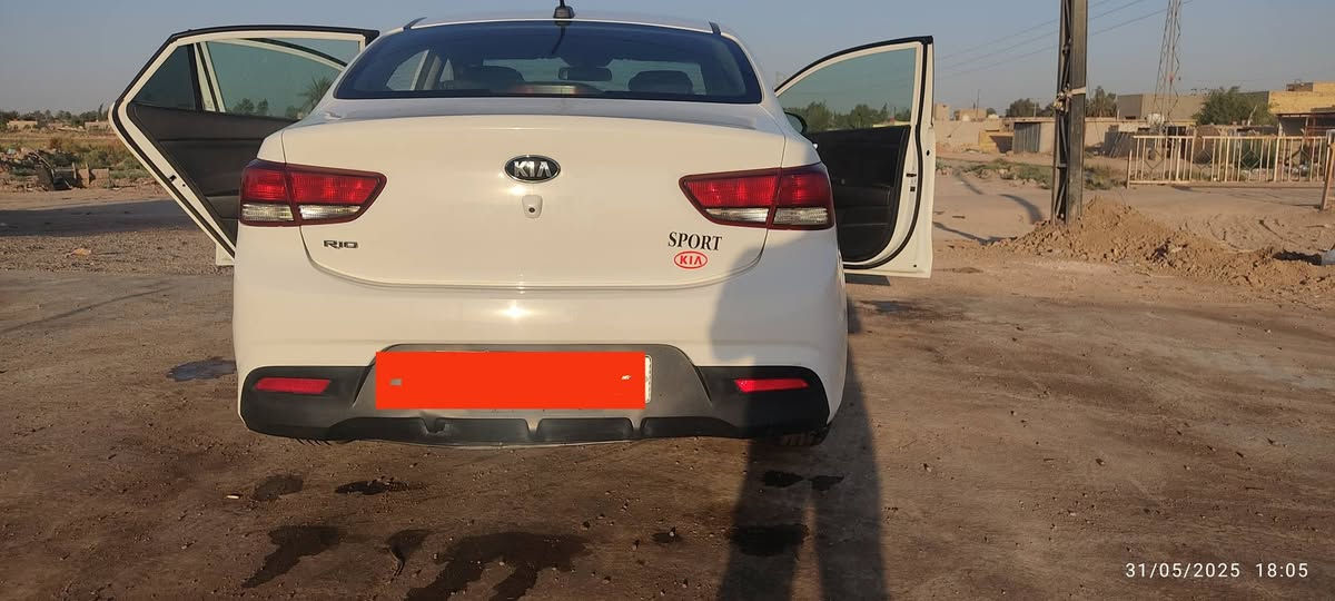 ريو 2019امريكي
كير At المرغوب 
ماشية 65الف ميل 
كير مكينه مكفول 
حادثها جاملغ وطرف بنيد
مكانها ديوانية 
ب105 وبيها مجال للشراي 
***********
