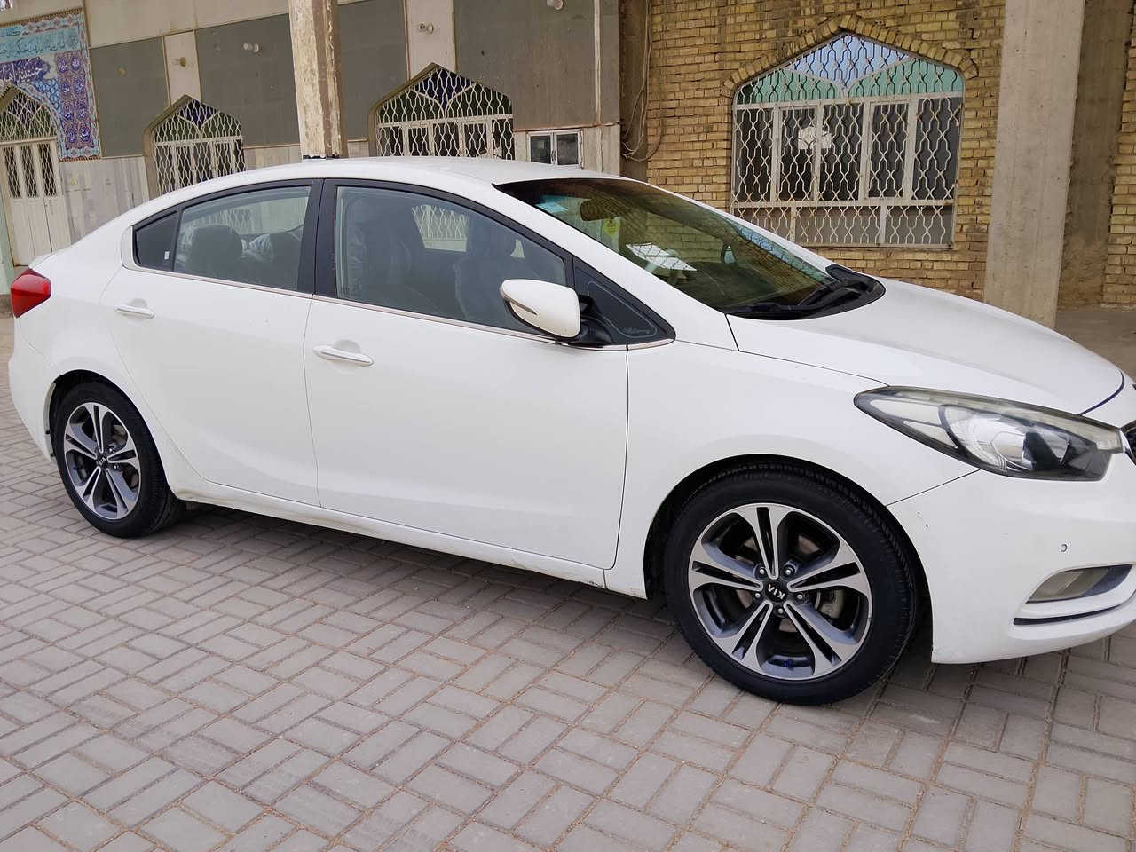 سيراتو 2014 رقم سليمانيه سنويه ل27 كفاله عامه ماعده شبر بارد بالصندوق سياره جاهزه حداديه كير محرك كفاله مواصفات ويل كروم اشاير بالمري وشفط تحكم ستيرن جهتين حساس خلفي امامي كامره شاشه سياره جديده وجاهزه   السعر 125 وبيها مجال لشراي  مكاني كربلاء طويريج  ***********
