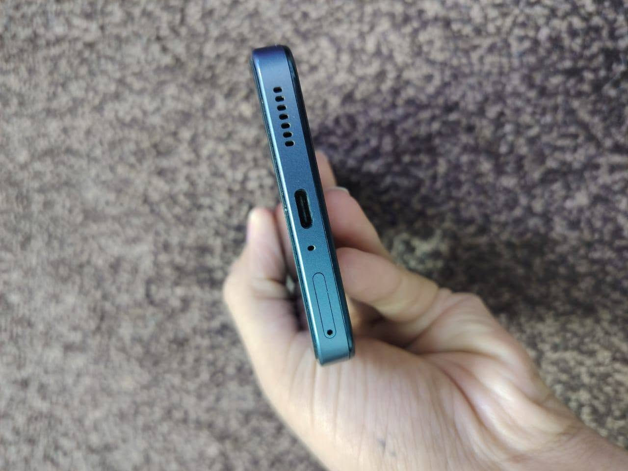 سلام عليكم 
 
وحش الألعاب غني عن تعريف تكنو بوفا7 الترا 5g
ذاكرة 256    144 هرتز   بوبجي يشغل 120 فريم
رام 12+12= 24    نضافه 100 استخدام قليل
سعره 380 وبي مجال قليل كامل ملحقات _كفر + كارتونه+شاحنه
مكان موصل جانب ايمن تواصل خاص أو عبر الرقم 
***********
