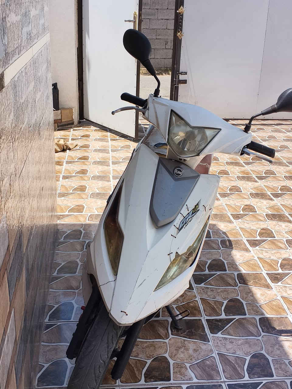 سلام عليكم موطور سايم نحله موديل2017 محرك مجفت مره واحده السعر 350وبي مجال بسيط حك الجيه المكان الرمادي جوييه قرب معمل نبع الروان إلي مو شراي لا يتصل الرقم***********
