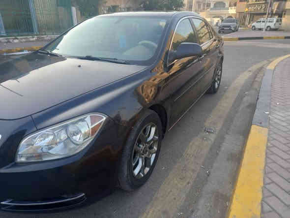 بسم الله الرحمن الرحيم.      شوفرليت ماليبو موديل  2012.خليجي مكفولة من الضربة والصبغ. كلين داخل لونين مطعم صاجات بيجي وجوزي بدون ايرباك  كشن السايق كهرباء تبريد وية السويج .كير محرك حدادية كهربائيات طخم تاير خير من الله السيارة جاهزة من كلشي....السعر..108.$.ورقة وبيها مجال بسيط..للإستفسار.....***********.. بغداد
