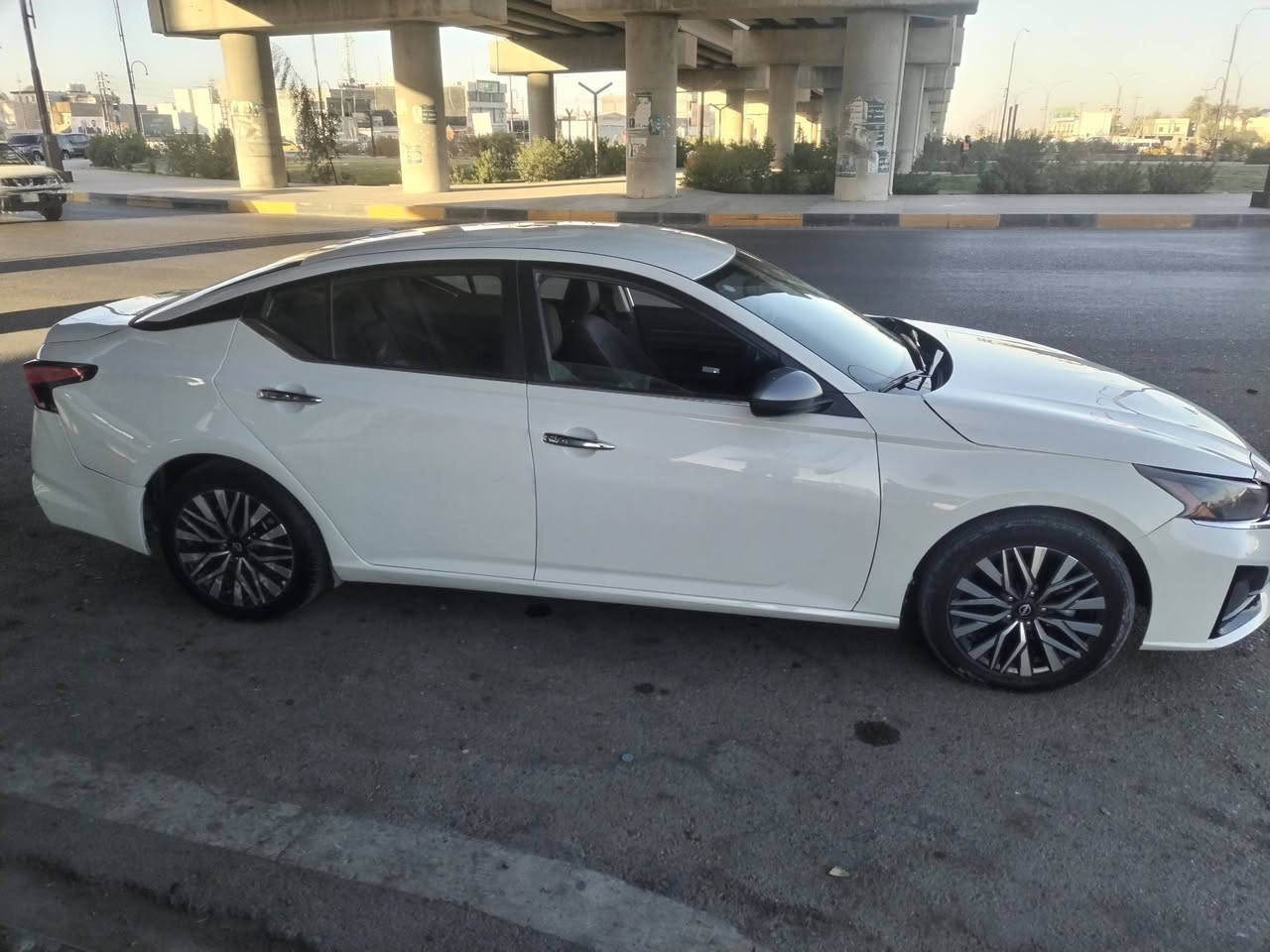 نيسان التيما 2024 دخول جديد وارد امريكي ضرر بسيط  بدون دواخل لغد شاصي بدنه براكيت راديترات كله بلادي نصبه احله من الصور .
محرك كير صدر تبريد كهربائيات كله بلادي اي عطل ماكو واي نقص ماكو بل سياره 
محرك 2500
بصمه تشغيل وابواب وجنطه
تشغيل عن بعد 
رادار امامي (تحديد مسار .توقف داتي 
رادار خلفي ( 
رادارات جانبيه ( تحديد النقاط العمياء )
شاشه لمس 
كامره خلفيه 
حساسات خلفي
فول تحكمات ستيرن
كروز مثبت سرعه
لايت زينون عدسه بلادي
لايت Led نهاري
منافذ usp/ tip-c
4 دسكات/ Abs
السياره جاهزه وجديده جداً مابيه اي نقص *********** (السعر160) وبيها مجال مستعجل على بيعتها
