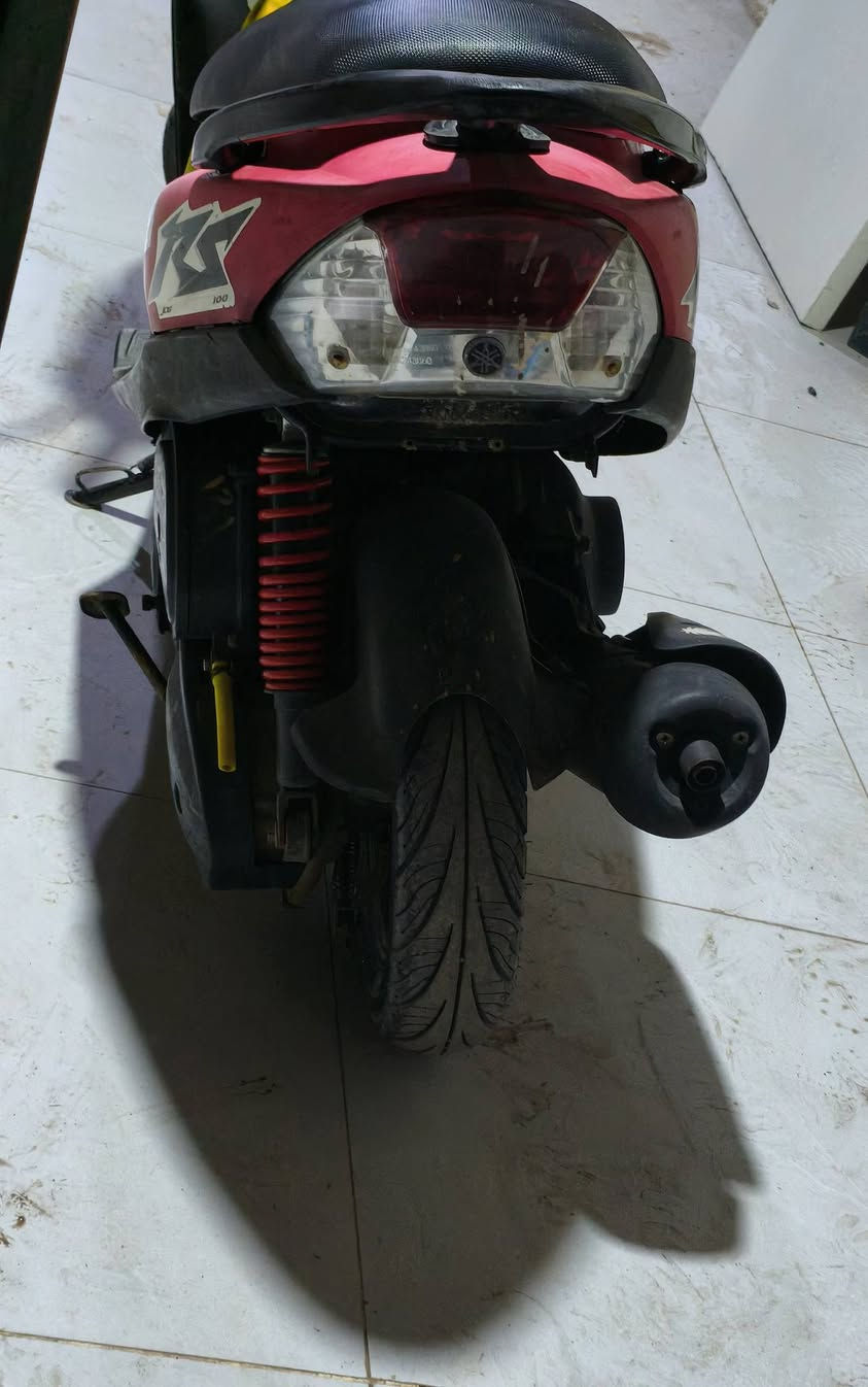 سلام عليكم دراجة ماكس عدله للبيع 
دراجة كفالة عامة وكلها مختمة ومكينة رمبة جديدة سعر 950 بي مجال قليل جداََ حك الجية للتواصل (***********)
