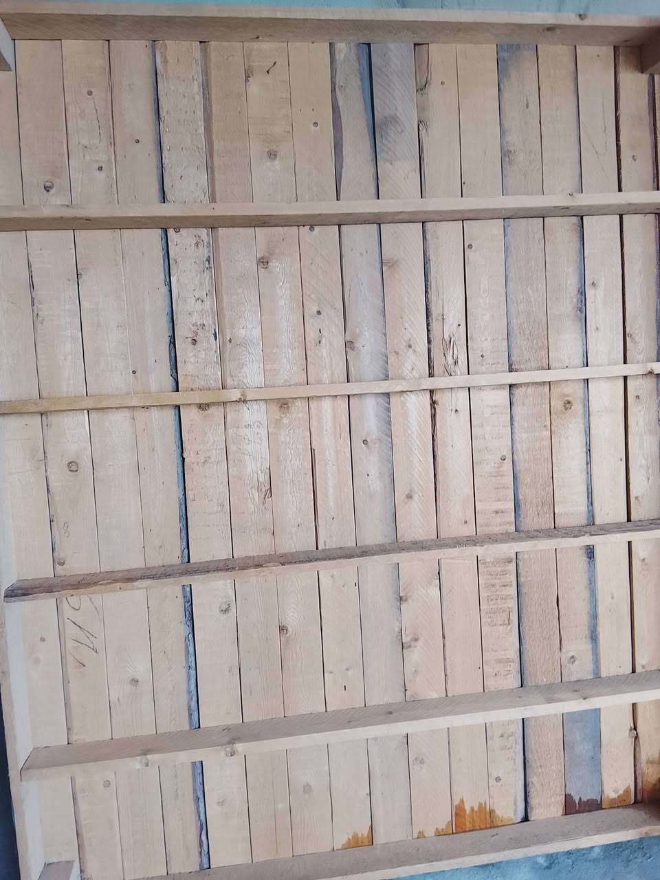 غرفه للبيع صاج مستعمله كنتور مع ملحق 6 ابواب
واتس اب ***********
