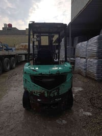 رافعه شوكية للبيع موديل 2008 07735822787