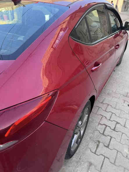 السعر ١١٨ وبيه مجال مديل ١٧ 
رقم سليمانيه سنويه ساقطه

محرك ٢٠٠٠ دوش مكفول 
كير اوتوماتيك مكفول 
تحكم ستيرن جهتين 
نضام قيادة سبورت تقليل صرف البانزين 
تبريد ثلج باتري جديد سياره جاهز أخواني سياره تفيد مال جناي هاي تفاصيل سياره كله  

سياره ليبل واحد تعديل بارد بالجاملغ الامامي وضربه الجنطه ايرباكات سليمه 
مكان بغداد الشعله 
***********
