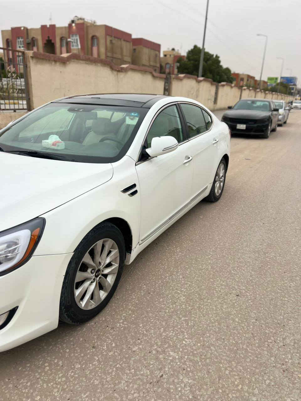 كيا كادنزا 2011  وارد خليجي عداد 274 كيلو متر مكينه وكير مكفول تدفئة تبريد مكفول حداديه وكهربائيات وتخم تاير وضفيرة جديده  السياره جاهزه اتكفل بالتحويل السياره مصبوغه عام شواصي مكفوله مكاني نجف للأتصال ***********
السعر 90 وبيها مجال بسيط النجف, العراق
