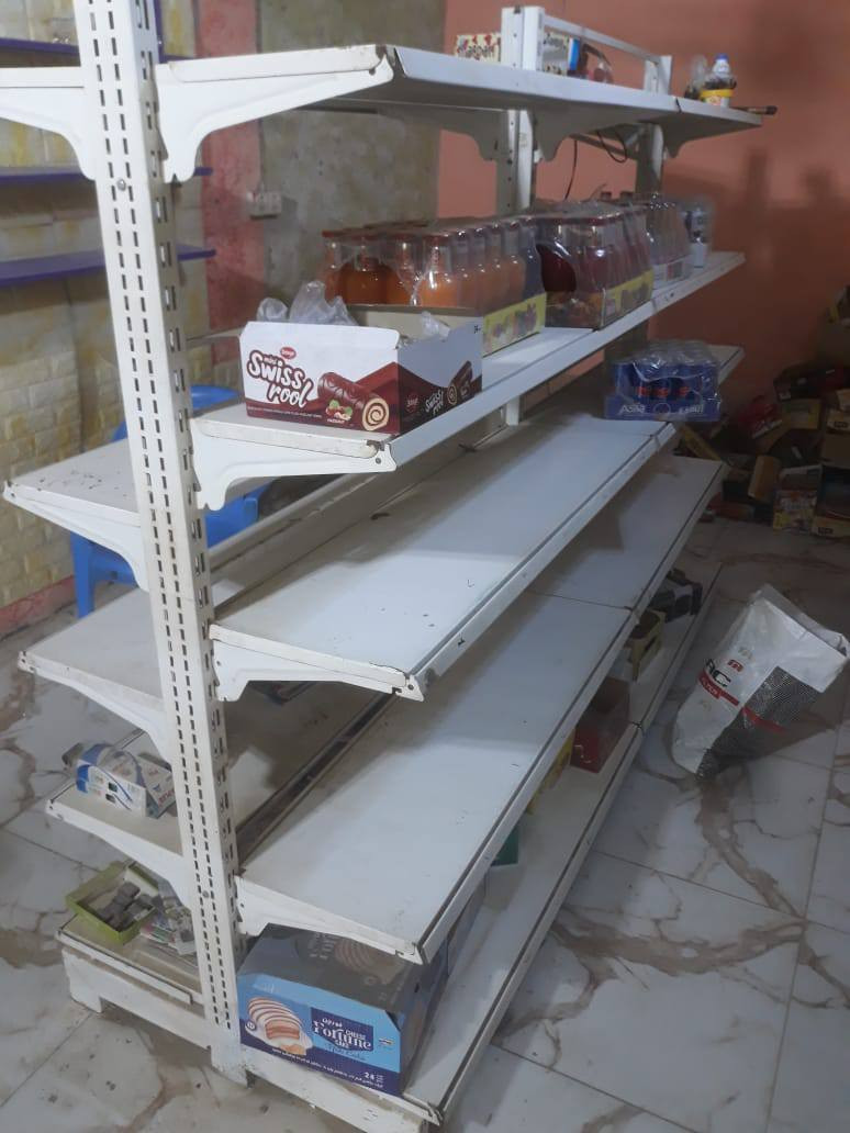 السلام عليكم 
رفوف (سفينة) للبيع 
سعر خاص
علق واني ادخلك خاص او اتصل ***********
