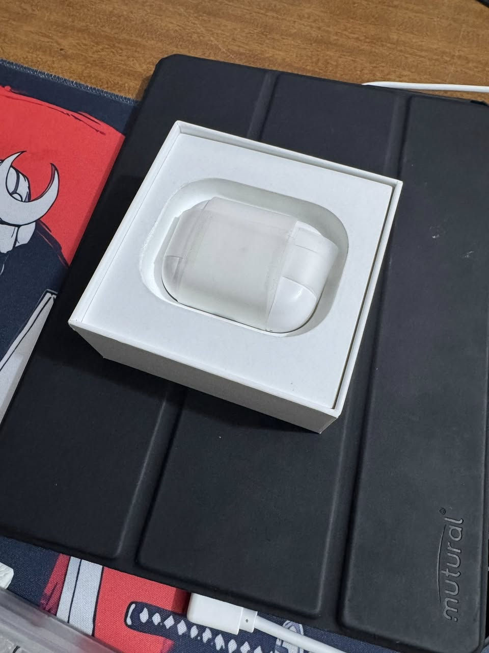 السلام عليكم ورحمة الله وبركاته
اير بودز برو 2
السماعة اصليه 
نظافة 100%
استخدام قليل جانت مخزونه
وياها كافت الملحقات
السعر 220 الف
مكاني بابل حلة
يتوفر توصيل لجميع محافظات العراق


**إذا كنت صاحب هذا الإعلان وتريد حذفه لأي سبب، رجاءا أرسل رسالة إلى الدعم الفني**