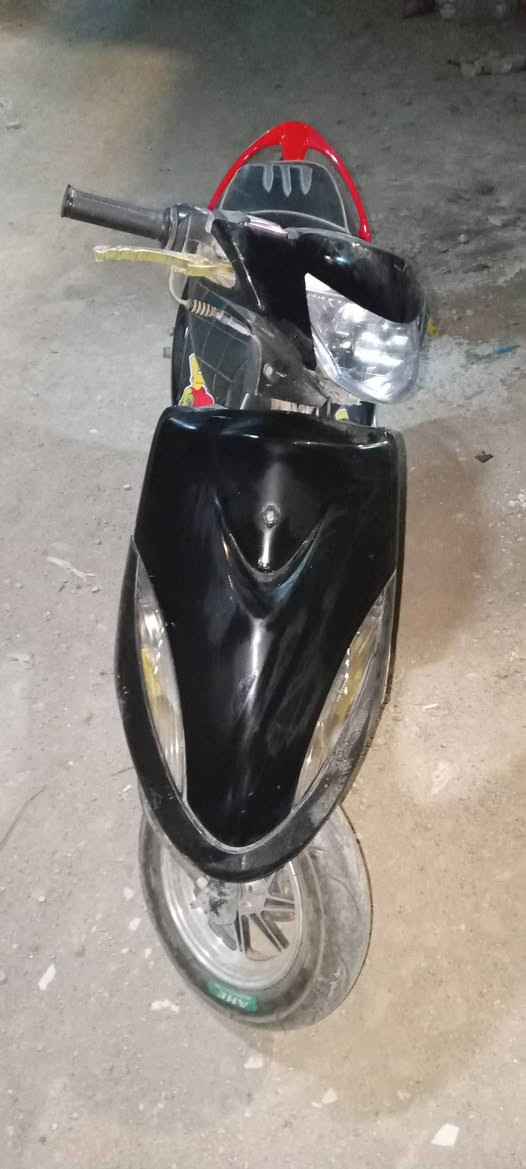 ماكس عدلة بوشة 55رياضي ويلات رياضي عداد 100يقرة شلعة فول نقص فيش كهربائيات بس كلة رياضي كاربون فايبر ماشادة يجي وياهة سعر 380بيهة مجال قليل 
واتساب *********** كربلاء, العراق
