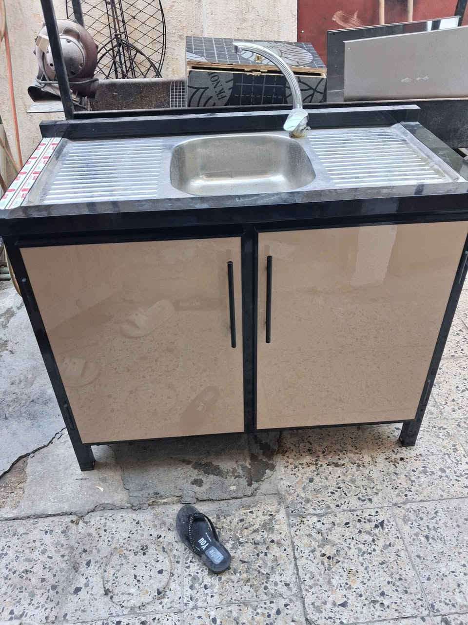 سنك جديد مع الخلاط 
السعر ١٢٥ بغداد, العراق


**إذا كنت صاحب هذا الإعلان وتريد حذفه لأي سبب، رجاءا أرسل رسالة إلى الدعم الفني**