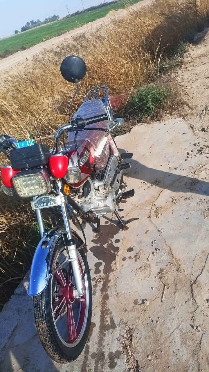 السلام عليكم للبيع دراجه سيفان 2022 مكفوله اوراقه اصوليه مكان صويره السعر 550 /***********
