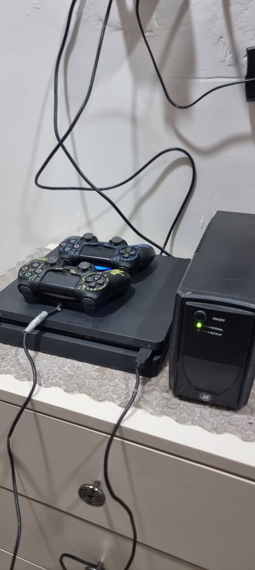 بلي فور مهكر _  الرام تيرة 
جوستكات عدد 2 اصليات مو تجاري 
مع يو بي اس ***********
