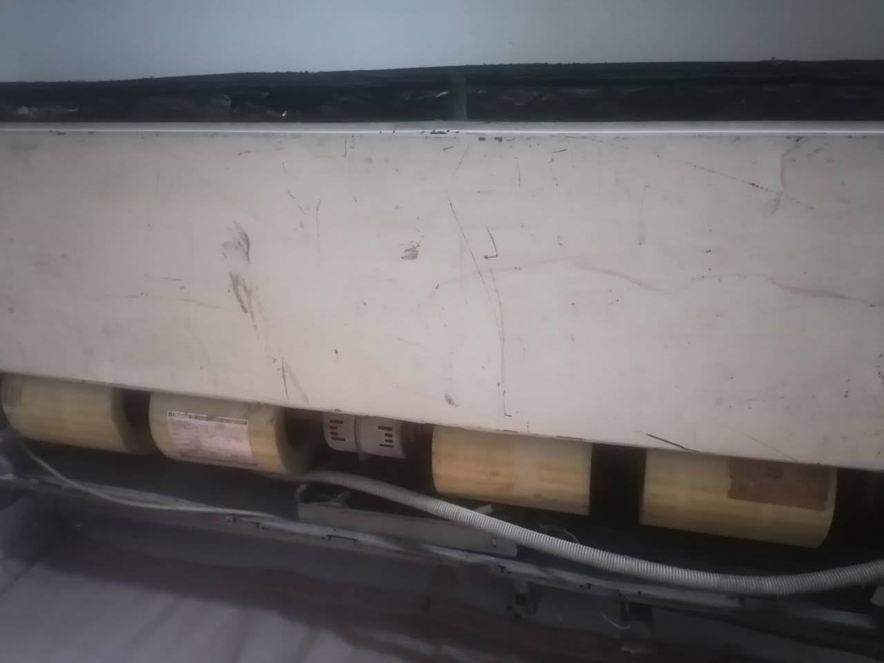 سبلت ٣ طن  السعر ٣٥٠  للاتصال ***********
