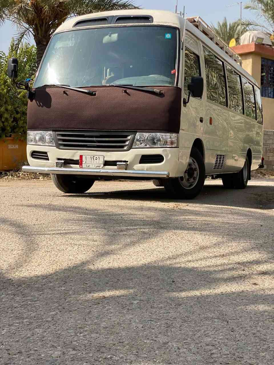 السلام عليكم كوستر 2007كاز تخم تاير جدد حداديه حلوه تبريد شغال بس الفان عطل راعيها يريد تحويل مكانها بصره
س ع 165...  ***********
