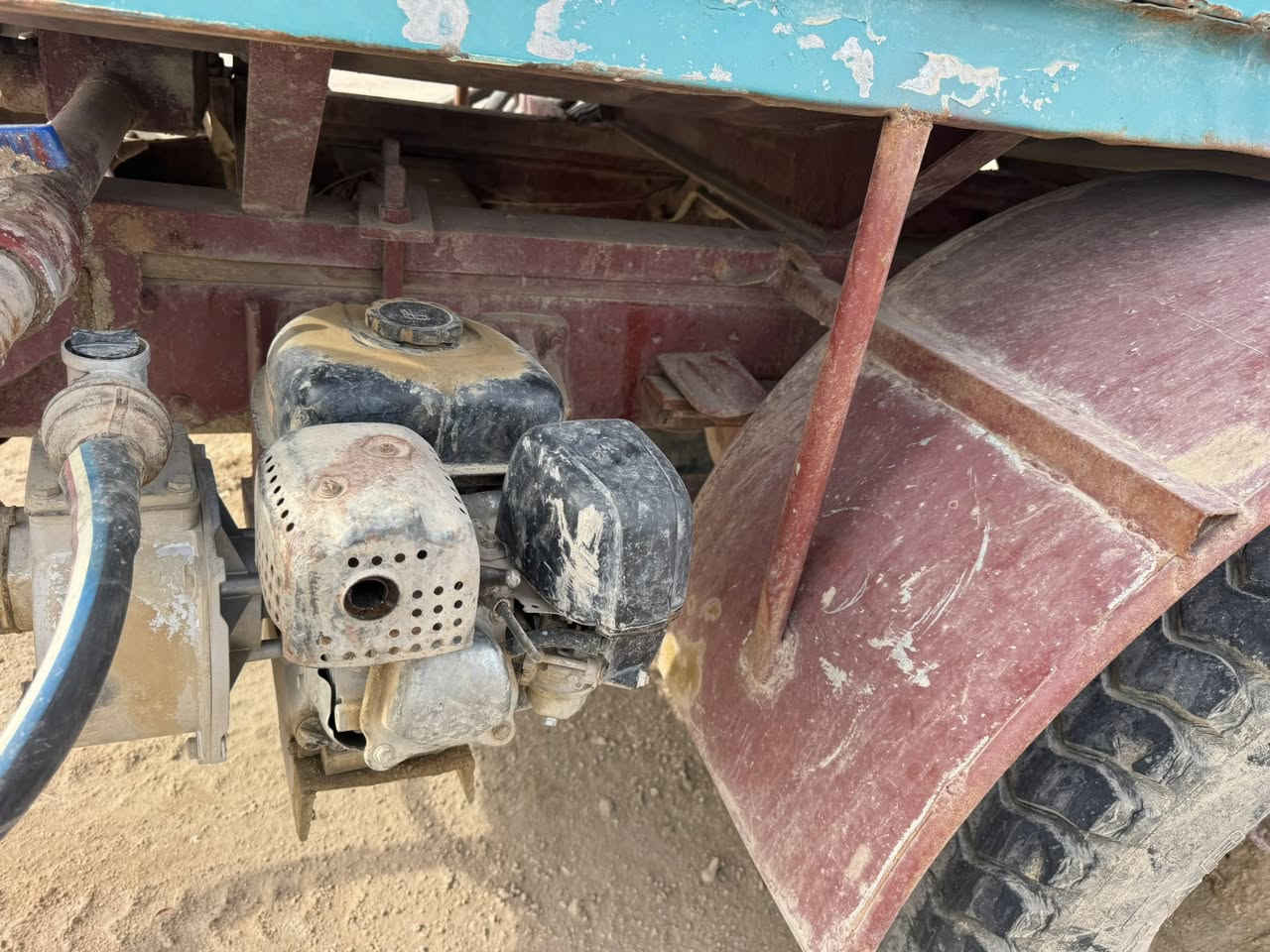 بردين مديل ٧٥ محرك ٨٢ كير اكسن ١٠ طن تانكي مغلون شرط كله جدد تواير باتري جاهزه للعمل كل نقص مابيه قماره معجنه مصبوغه مداور مباشر رقم الماني ميسان السعر ١٨ مليون 
شاطي مطول مدبول من الخلف 
مكان السماوه الخظر ***********
