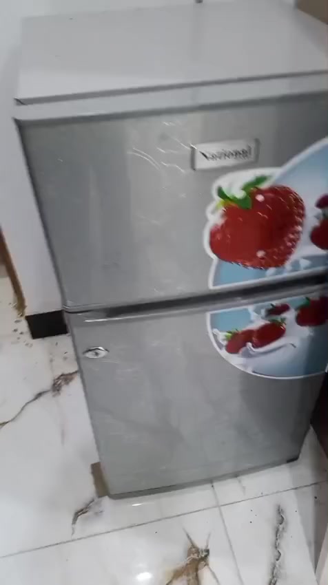 دوشك البيع 75
ثلاجه البيع كلش نظيفه  مابيه اي عطل 80 حجم زغير


**إذا كنت صاحب هذا الإعلان وتريد حذفه لأي سبب، رجاءا أرسل رسالة إلى الدعم الفني**