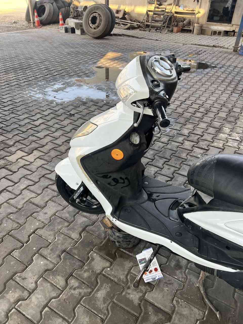 البيع سكسن فحل كوري دراجه نضيفه مفتوحه كامله سعر700وبيه مجال مكان حرف النداف رقم***********
