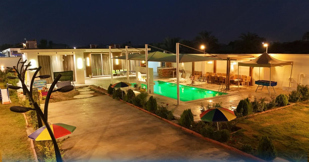 مزرعة للإيجار اليومي 🏡🌳
📍 الموقع: صلاح الدين _بلد 

✔️ أجواء هادئة ومناسبة للعوائل

✔️ مساحة واسعة وخدمات متوفرة

✔️ مثالية للراحة والونسة

📌 للحجز والاستفسار يرجى الاتصال أو المراسلة على واتساب: 

 📞 ***********

 موثق في تطبيق اجرلي لسياحة المزارع في العراق 🇮🇶
