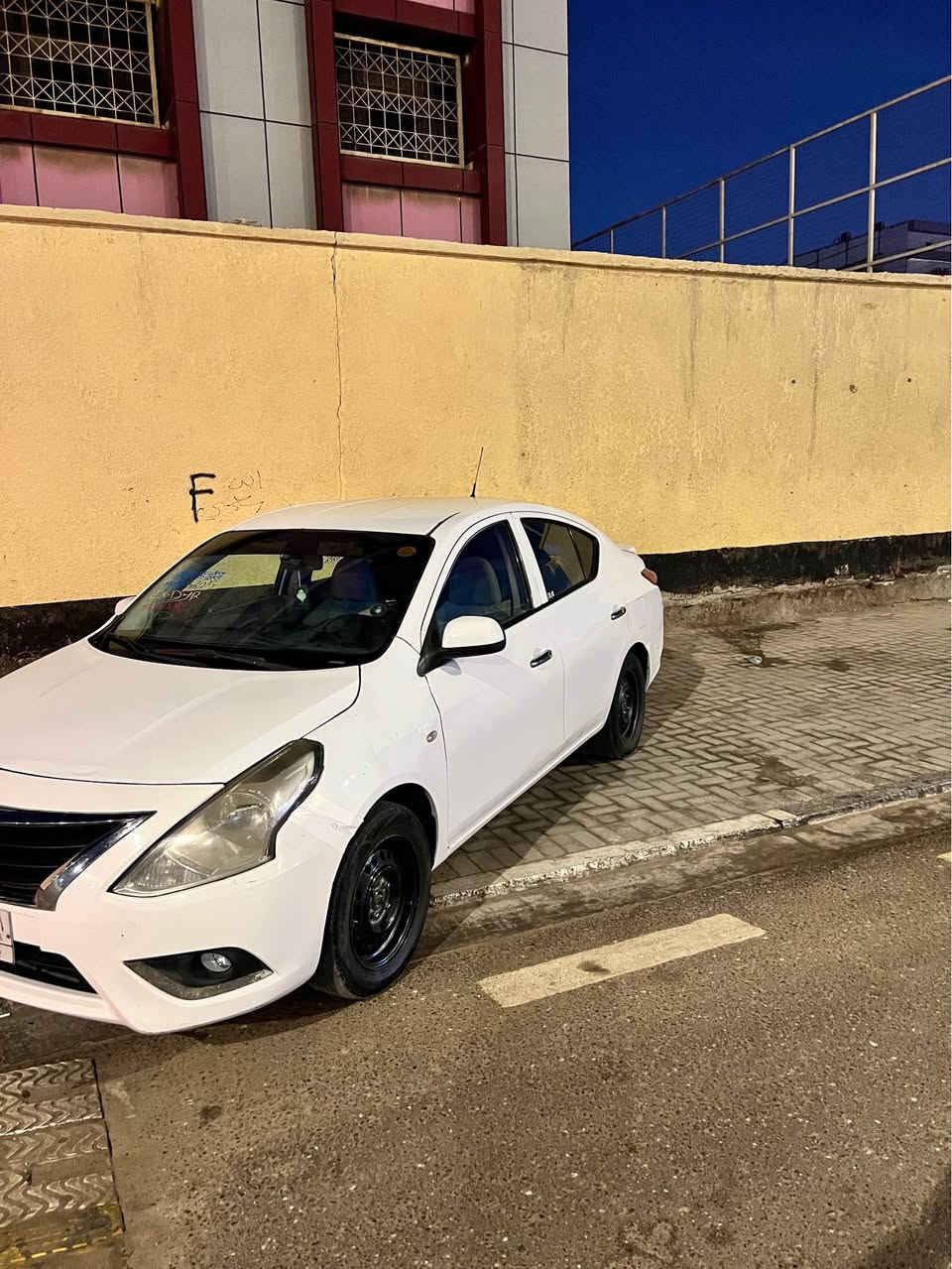 سياره نيسان سني 2022سياره جاهزه كلشي شغال بيها كير ومكينه خير من الله سعرها 100وبيها مجال لشراي 
واذا اكو مراوس حسب الرغبه  سياره بسم شركه مال اقصاد (استقطاء مباشر )رقم بغداد *********** البصرة, العراق
