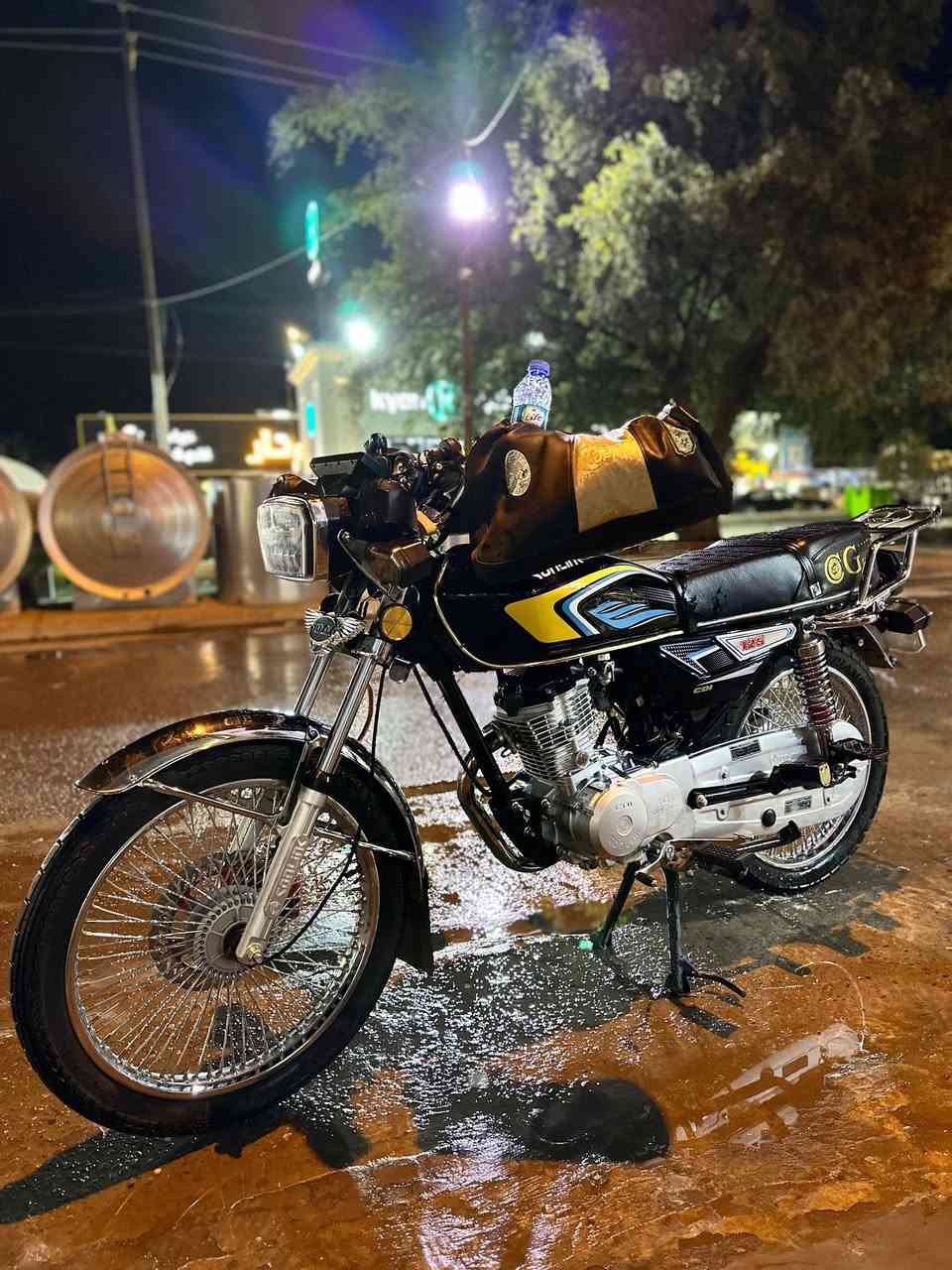 السلام عليكم دراجه ٢٠٢٥ مستخدمة شي قليل مكاتبه فقط للبيع ٧٠٠ وقابل للتفاوض اليحب يتواصل هذا رقمي ***********
