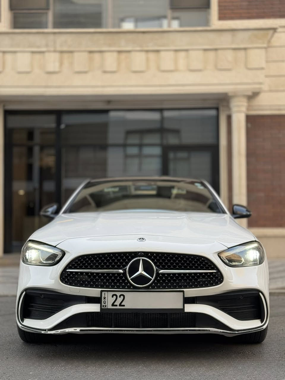 للبيع ب سعر البلاش مارسيدس C300 2023

 رقم اربيل الدولي باسمي تحويل ثاني يوم 
شاشة وسطية كبيرة 11.9 إنش عمودية
 • شاشة عدادات رقمية 12.3 إنش 
 • نظام MBUX الذكي مع أوامر صوتية
 • إضاءة داخلية محيطية 64 لون
 • مقاعد جلد كهربائية مع تسخين
 • ذاكرة للمقاعد
 • بصمة شخصية لتسجيل إعدادات السائق
 • شحن هاتف لاسلكي
 • نظام صوت Burmester  Apple CarPlay
Android Auto
 • بلوتوث
Wi-Fi Hotspot
 • نظام ملاحة ذكي
 • كاميرات محيطية 360 • مكابح طوارئ أوتوماتيكية
 • مراقبة النقطة العمياء
 • تحذير مغادرة المسار
 • مساعد الحفاظ على المسار
 • رادار أمامي وتثبيت سرعة متكيف
 • كاميرا خلفية
 • حساسات ركن
 • نظام ثبات إلكتروني مصابيح LED عالية الأداء
 • سقف فتحة 
 • جنوط ألمنيوم 
 • مرايا كهربائية قابلة للطي
 • فتح وتشغيل بدون مفتاح
السيارة بيها اضاءة اكثر من 22 لون بيها كلش هواي مواصفات ماينعدن 
السيارة حادث امريكا 5 قطع  صبغ اثر طخات  مو حادث طخات بسيطه كلش 
السعر 285 وبيها مجال 
مكاني بغداد الكرخ 
للأستفسار الاتصال على الرقم 
***********
