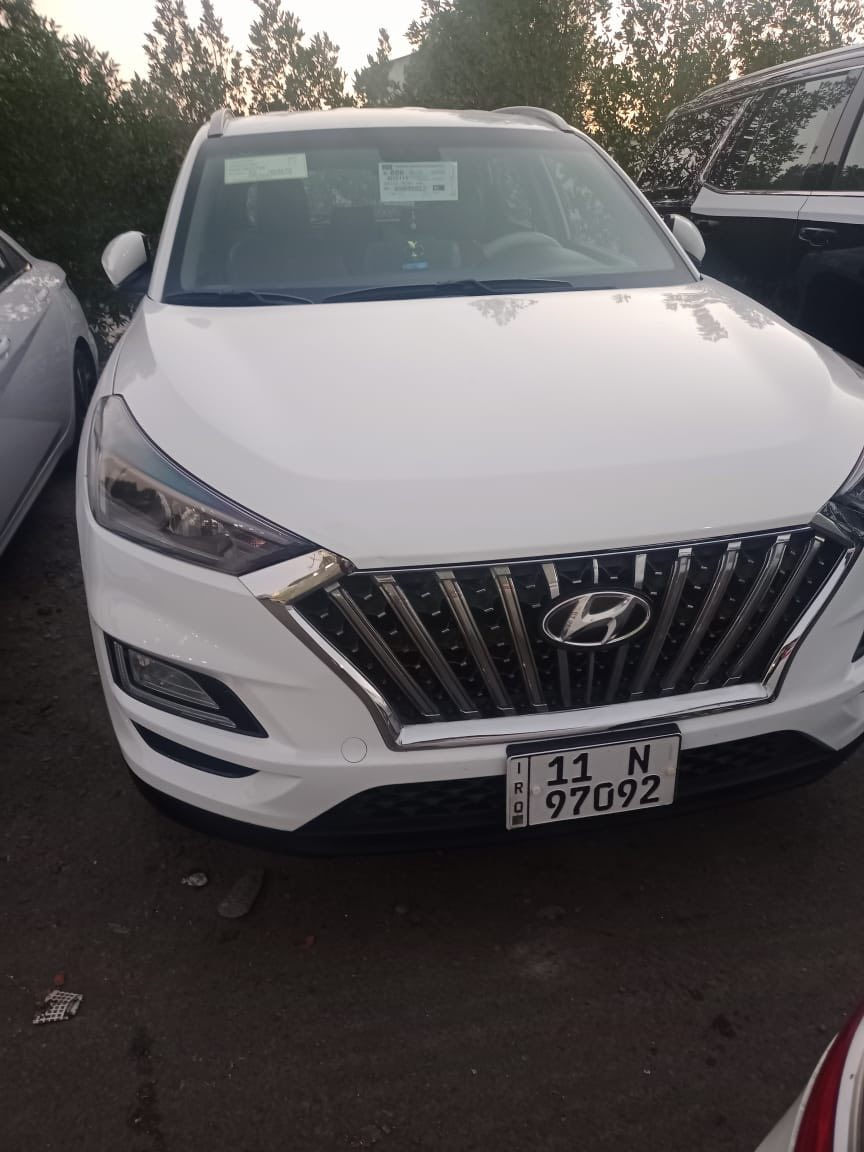 السلام عليكم للبيع توكسان 2020 بيةة بحافه البنيد ٣ رصعات صغار والباقي كفالةة عامة ماشيةة 92 الاف 
السعر 210 وبيةة مجال بسيط
 ***********
