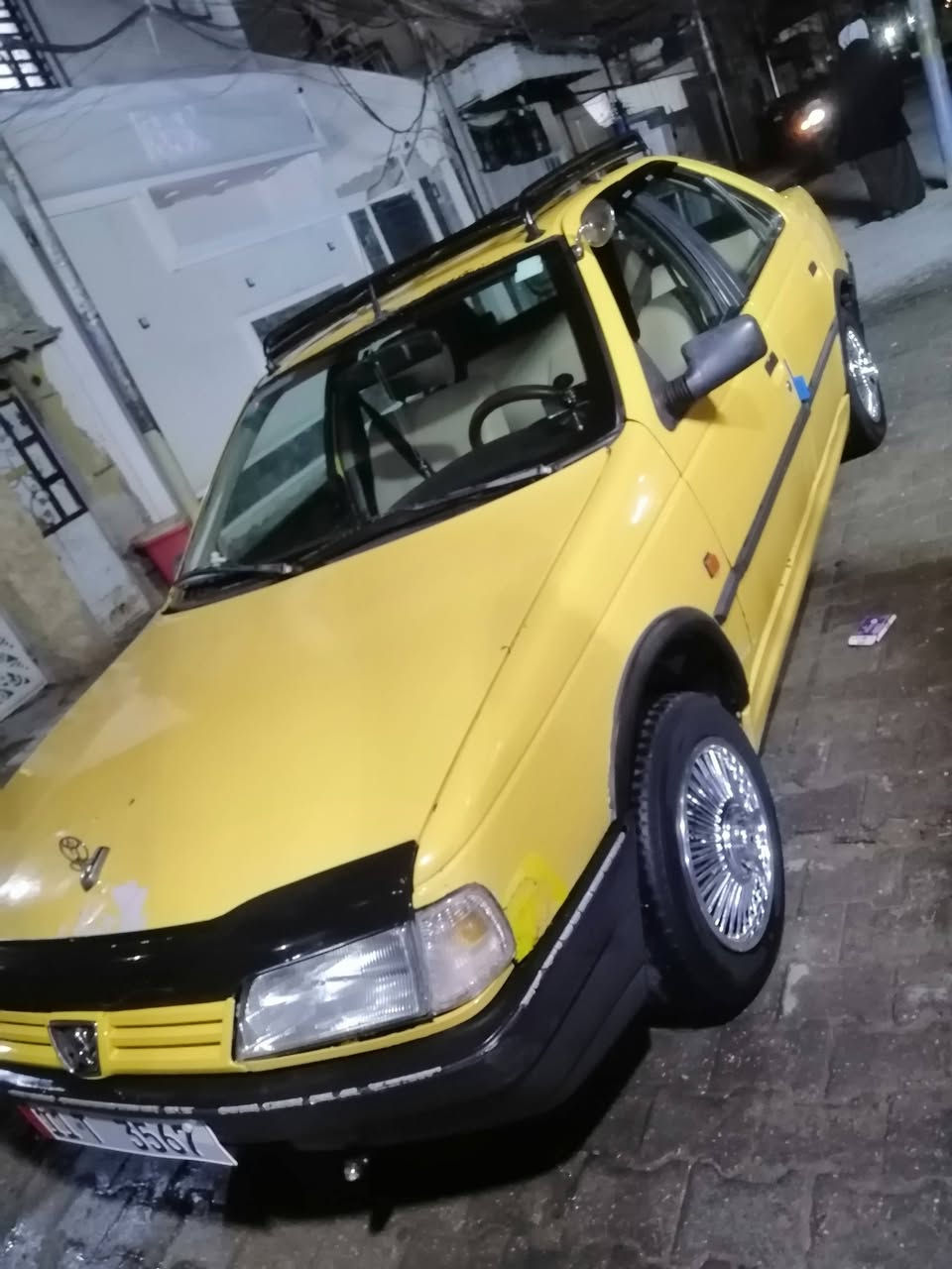 سلام عليكم بيجو روى موديل 2008 رقم بغداد دولي هزه جديده سياره بسمي تخم تاير كهرباايات مكينه شاديه جديده مسجل سماعات كله شغال مصفره هياه وغرمات للبيع او مراوس تحويل نفس اليوم بيع او مراوس عنواني بغداد الشعله قرب مطعم الزيتونه *********** والسعر ٣٠ وبيه مجال للطيبين
